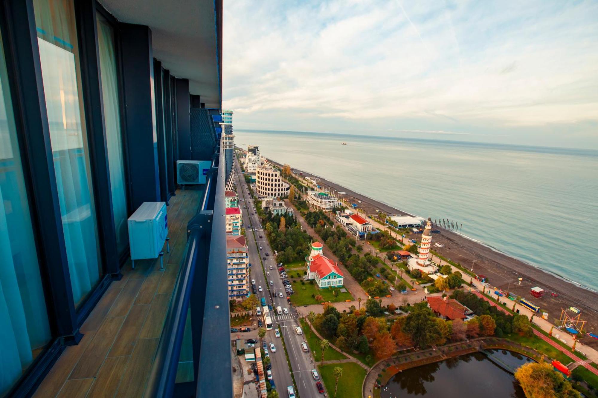 באטומי Panorama Orbi Beach Resort Center Suite מראה חיצוני תמונה
