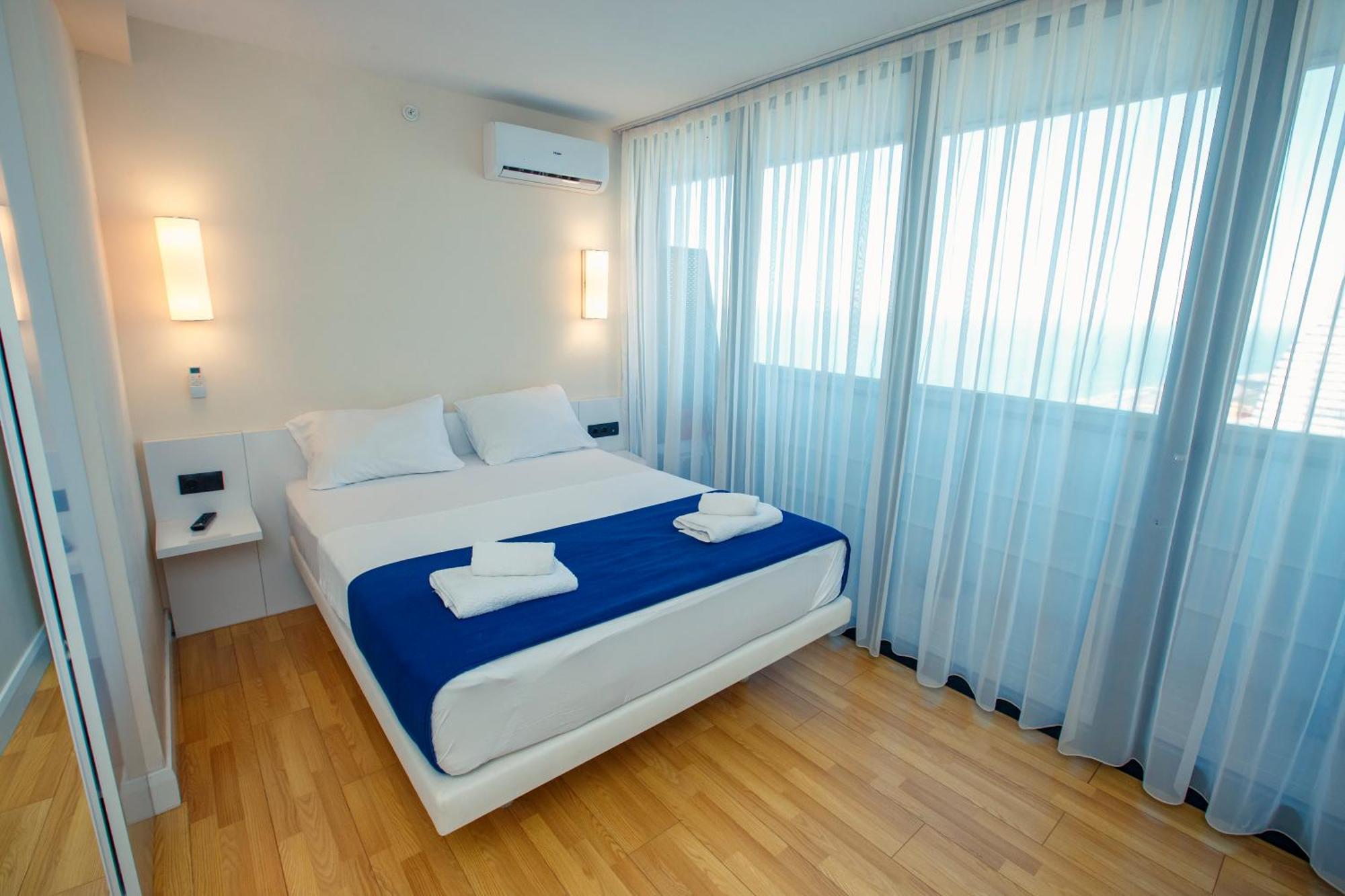 באטומי Panorama Orbi Beach Resort Center Suite מראה חיצוני תמונה