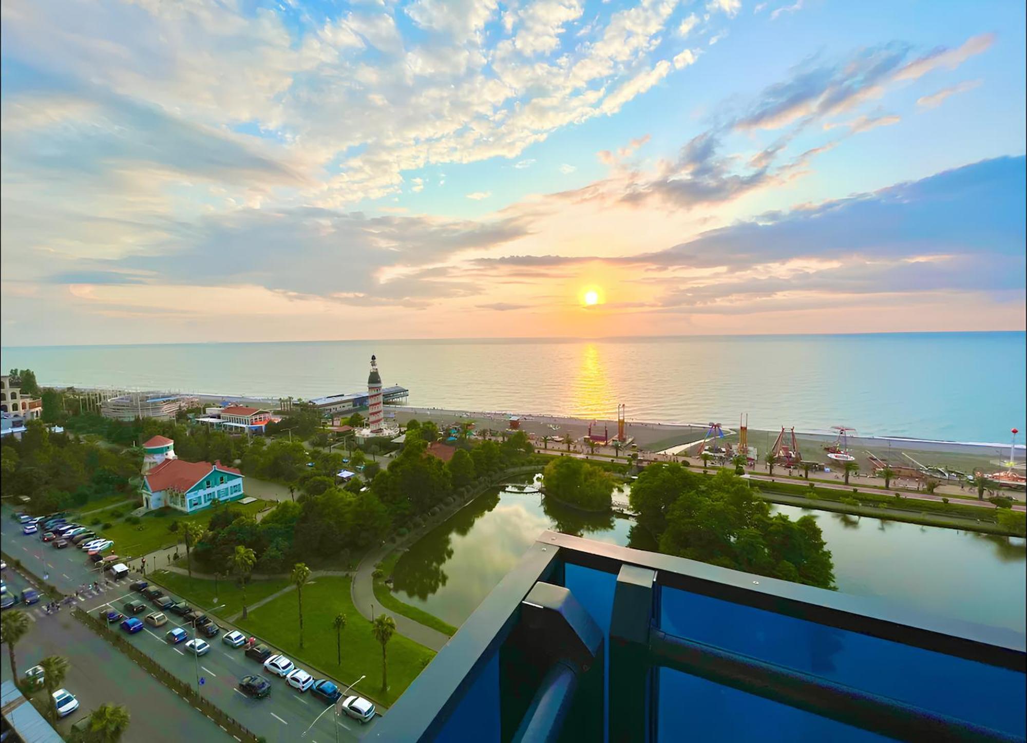 באטומי Panorama Orbi Beach Resort Center Suite מראה חיצוני תמונה